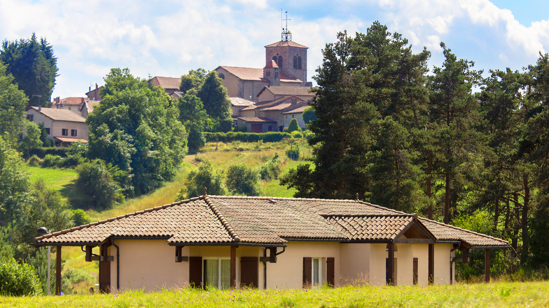 fournols auvergne residence vacances nature patrimoine